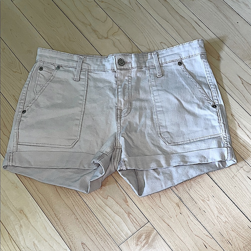 GAP Tan Girlfriend Shorts size 8